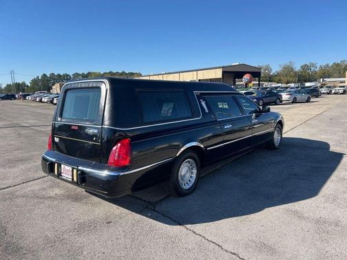 2001 Lincoln Town Car Executive