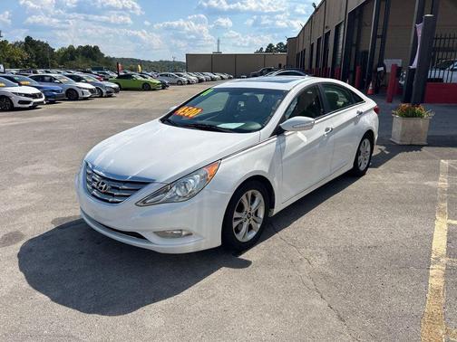 2011 Hyundai SONATA Limited