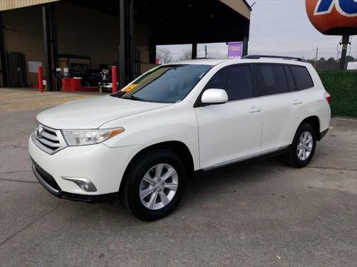 2011 Toyota Highlander SE