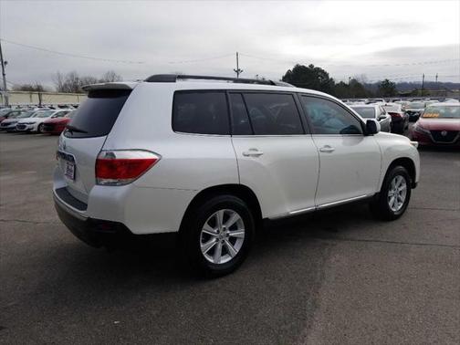 2011 Toyota Highlander SE