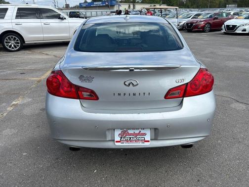 2010 INFINITI G37 Journey