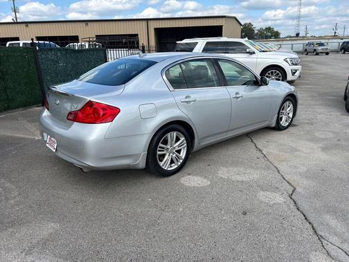 2010 INFINITI G37 Journey