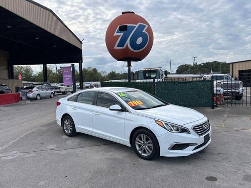 2016 Hyundai SONATA SE