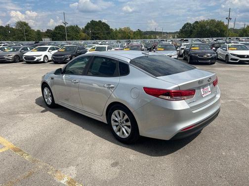 2017 Kia Optima LX