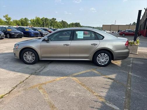 2015 Volkswagen Passat 1.8T Auto S