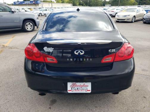 2012 INFINITI G25 Journey