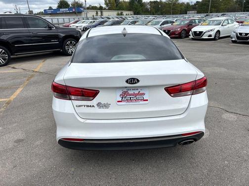 2017 Kia Optima LX