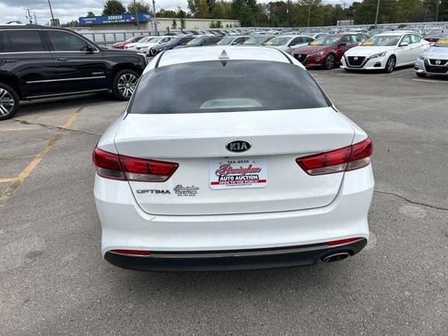 2017 Kia Optima LX