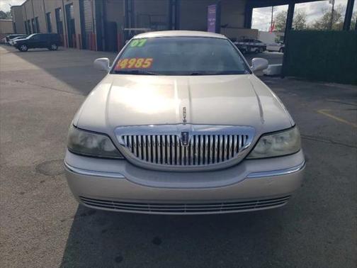 2007 Lincoln Town Car Signature