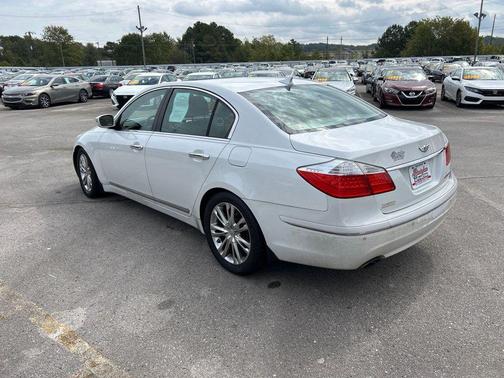 2011 Hyundai Genesis 4.6