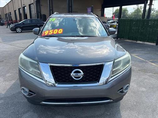 2016 Nissan Pathfinder SV