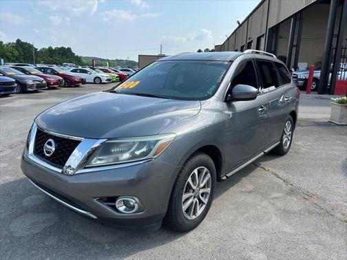 2016 Nissan Pathfinder SV