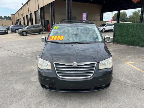 2010 Chrysler Town & Country Touring