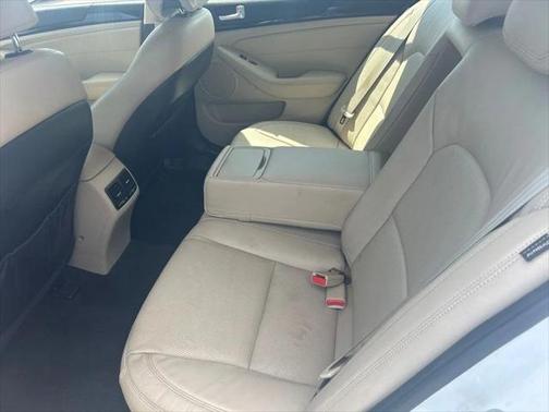2015 Kia Cadenza Premium