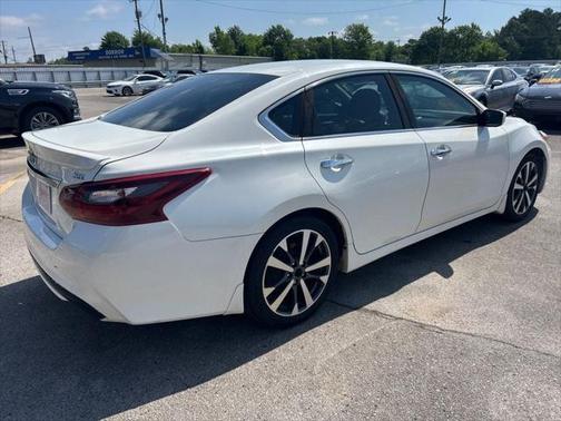 2017 Nissan Altima 2.5 SR