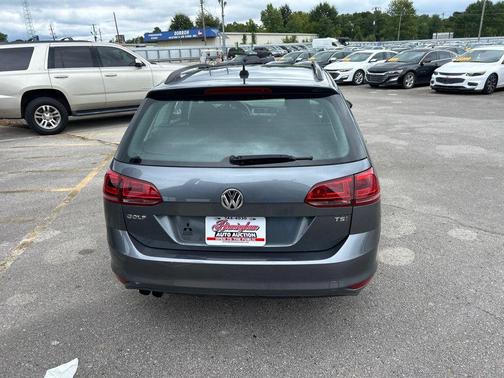 2016 Volkswagen Golf SportWagen TSI S 4-Door