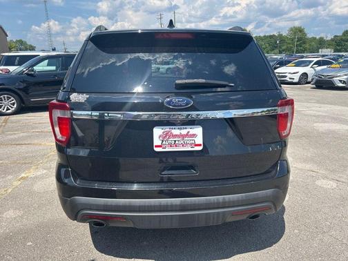 2017 Ford Explorer Base