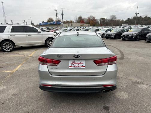 2018 Kia Optima LX