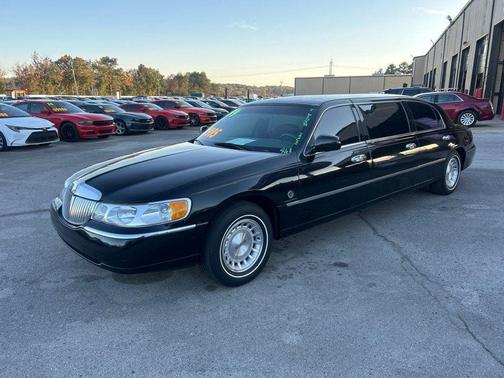 1999 Lincoln Town Car Executive