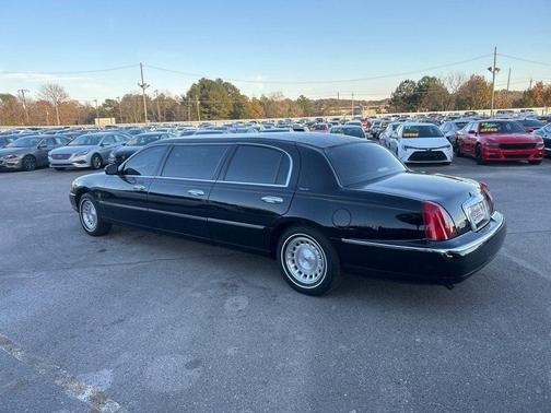 1999 Lincoln Town Car Executive