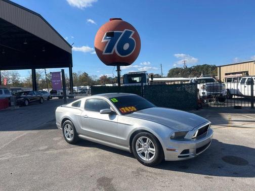 2013 Ford Mustang V6