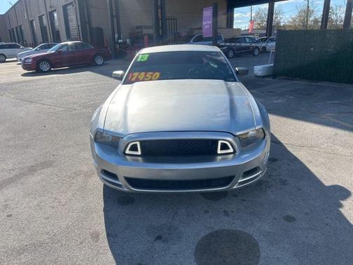2013 Ford Mustang V6