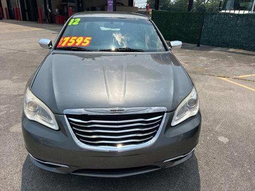 2012 Chrysler 200 Limited