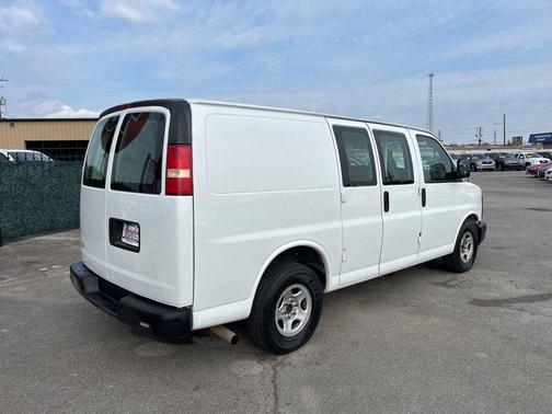 2006 Chevrolet Express 1500 Base