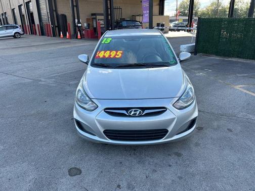2013 Hyundai Accent SE