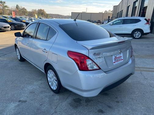 2019 Nissan Versa 1.6 SV