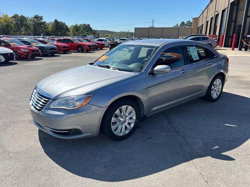 2013 Chrysler 200 LX