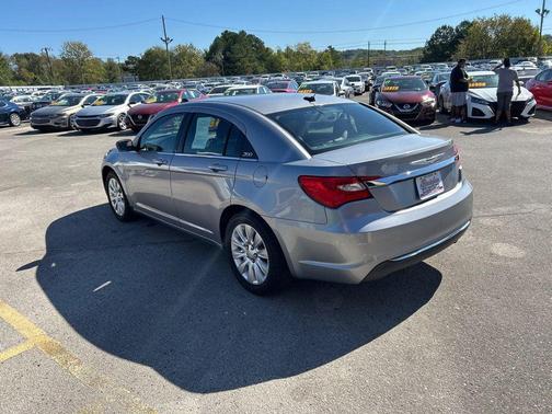 2013 Chrysler 200 LX