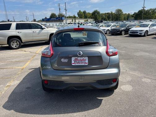 2015 Nissan Juke S
