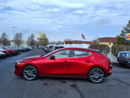 2023 Mazda Mazda3 FWD w/Preferred Package