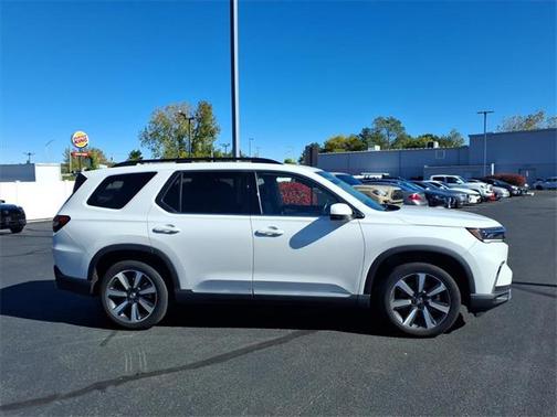 2023 Honda Pilot Touring 8-Passenger