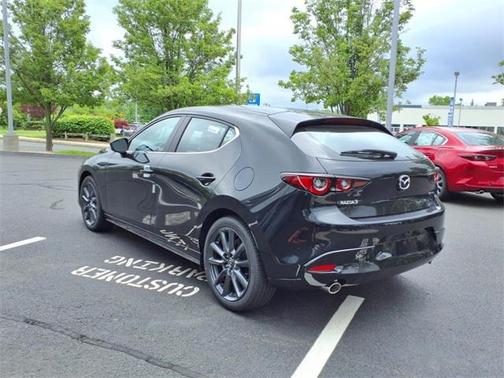 2025 Mazda Mazda3 FWD w/Preferred Package