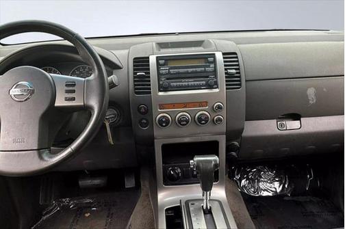 2006 Nissan Pathfinder SE