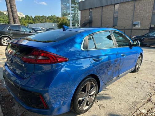 2017 Hyundai IONIQ Hybrid Limited