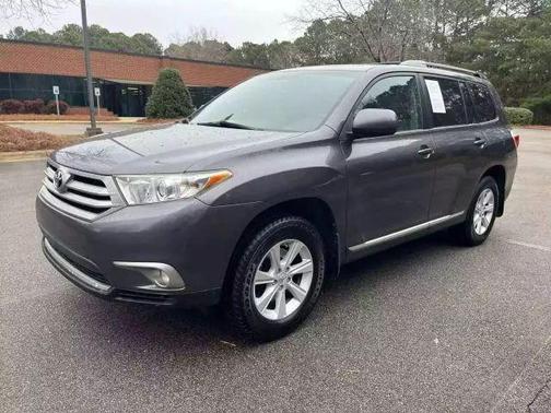 2011 Toyota Highlander SE