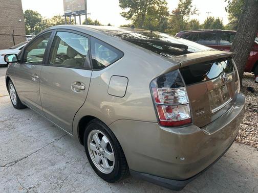 2005 Toyota Prius Base