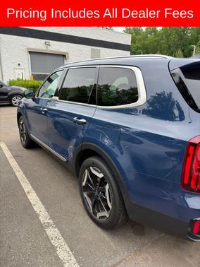 Midnight Lake Blue 2023 Kia Telluride S