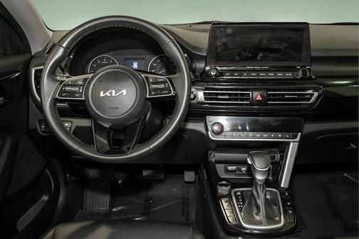 2023 Kia Seltos EX