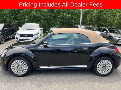 Black Uni 2013 Volkswagen Beetle 2.5L