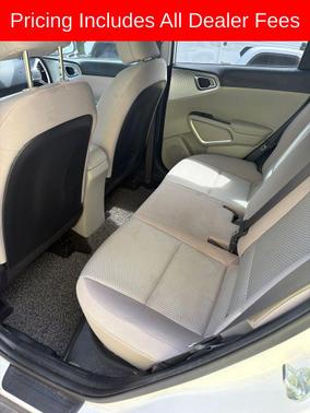 Snow White Pearl 2021 Kia Soul LX