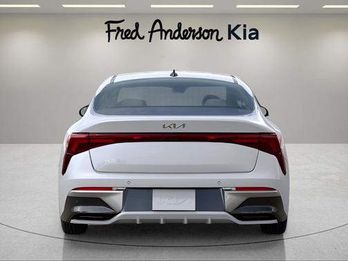 2025 Kia K5 LXS