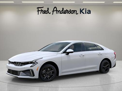 2025 Kia K5 LXS