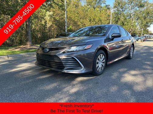 2022 Toyota Camry LE