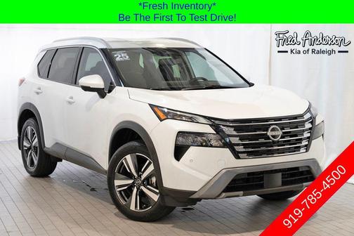 2025 Nissan Rogue SL