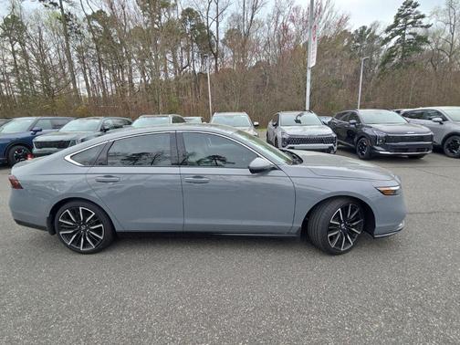 2025 Honda Accord Hybrid Touring