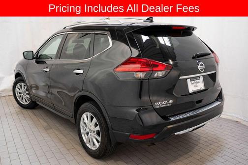 Magnetic Black 2017 Nissan Rogue SV